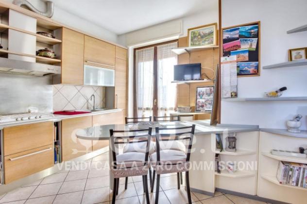 Appartamento di 130 m² con 3 locali e box auto in vendita a Cairate - Foto 7