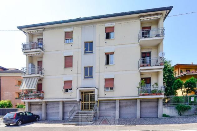 Appartamento di 89 m² con 3 locali e box auto in vendita a Giussano - Foto 2
