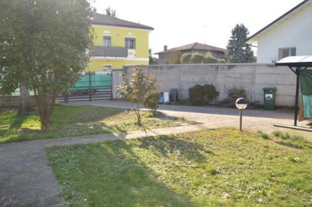 Villa di 75 m² con 2 locali e box auto doppio in vendita a Parabiago - Foto 3