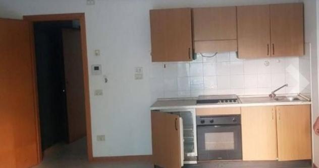 MONOLOCALE ARREDATO DA INVESTIMENTO A 2 KM DAL POLO OSPEDALIERO E FACOLTA' UNIVERSITARIE - Foto 8