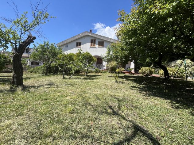 VILLA BIFAMILIARE CON 500 MQ DI GIARDINO - Foto 9