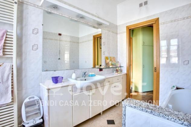Appartamento di 130 m² con 3 locali e box auto in vendita a Cairate - Foto 11