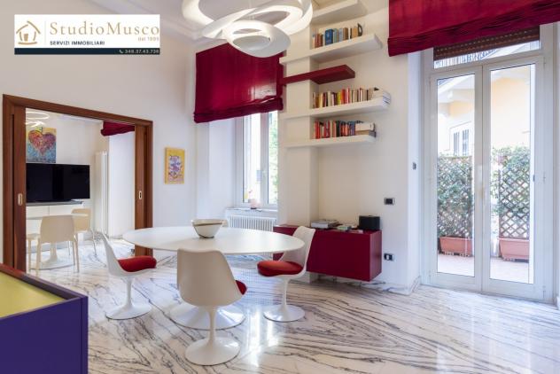 APPARTAMENTO di 6 vani e di 163 mq (NAPOLI) rif. NUVENATI - Foto 13
