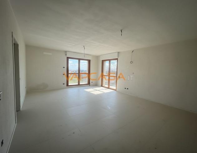 Esclusivo Attico Moderno con Terrazza Panoramica a Livello - Foto 4