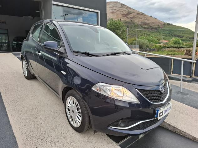 LANCIA YPSILON 1.2 ECOCHIC GPL CASA MADRE 69 CV - Foto 2