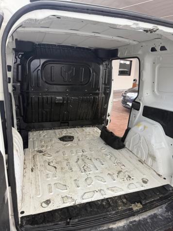 Fiat Doblo Dobl1.3 MJT PC-TN Cargo Lamierato - Foto 8