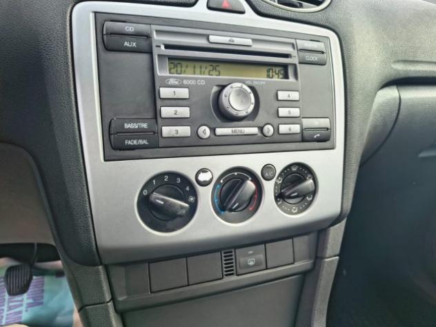 FORD Focus 1.6 TDCi 90CV 5p. Titanium rif. 23838103 - Foto 9