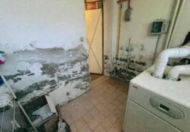 Immobile in asta di 222 m², box auto in vendita a Fano - Foto 3