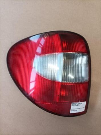 FANALE POST. SX 999-U1304238 Parti elettriche  Fanaleria  Fanali  Fanale post. sx. CHRYSLER - VOYAGER / G.VOYAGER - 01-05-2001 - 01-04-2004