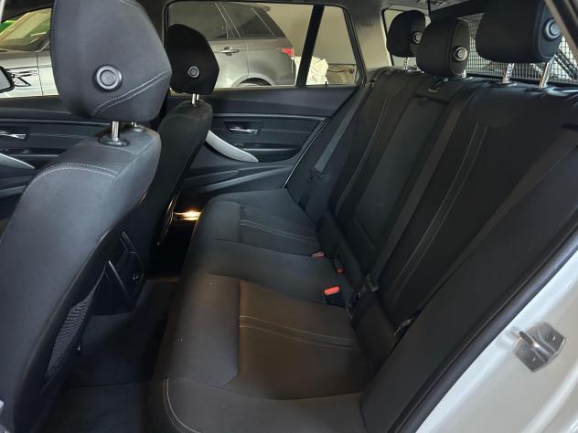 BMW Serie 3 316d Luxury Touring - Foto 8