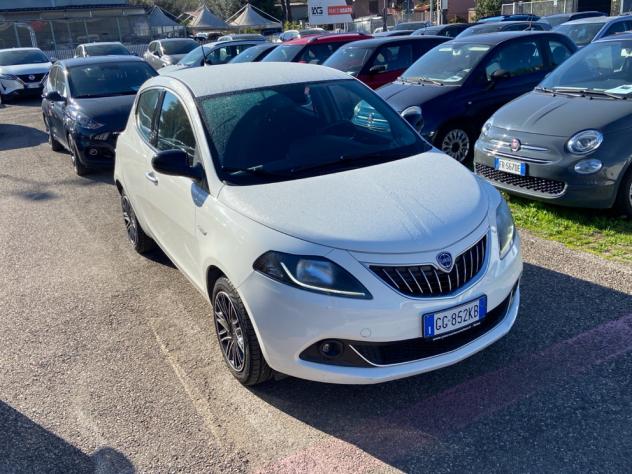 Lancia Ypsilon Ypsilon 1.0 FireFly 5 porte S&S Hybrid Ecochic Gold - Foto 3
