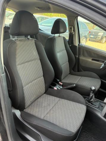 Peugeot 207 1.6 8V HDi 93CV 3p. XS - Foto 9