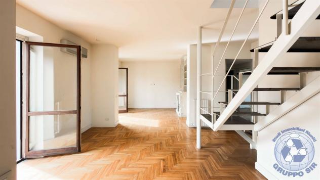 4 locali ultimo piano, appartamento su due livelli in casa d'epoca ristrutturata. - Foto 6