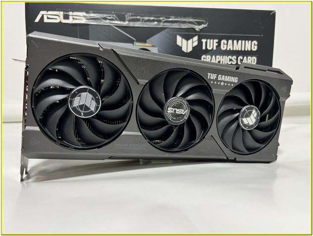 Scheda Video ASUS TUF Gaming RTX 4070 OC 12GB - Foto 6