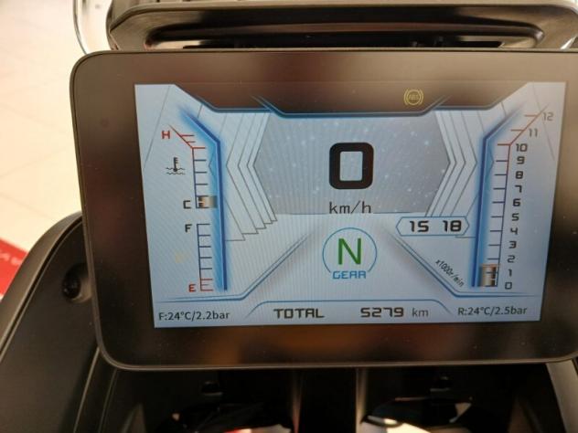 QJ Motor SVT 650 X - Foto 10