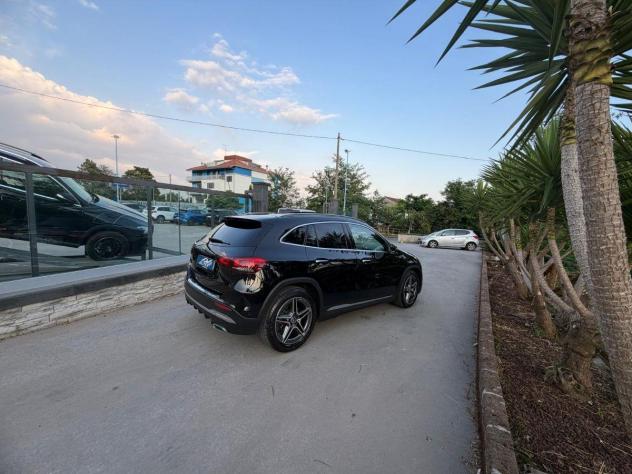 MERCEDES - Classe GLA - 200 d Automatic Premium - Foto 4