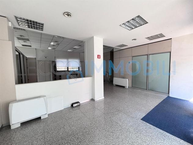 "L'UFFICIO CHE APRE LE PORTE" - Foto 5