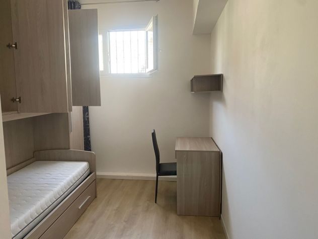 DISPONIBILE DA SUBITO SINGOLA ARREDATA CON BAGNO PRIVATO IN V.SAFFI ANGOLO V.VEN - Foto 5