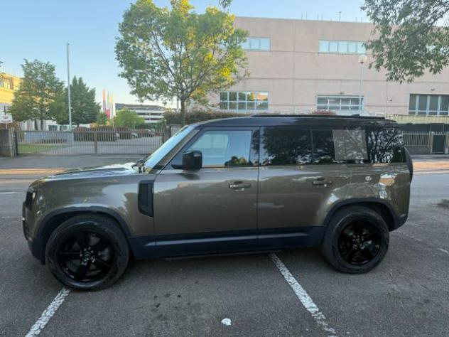 LAND ROVER Defender 110 2.0 SD4 240CV AWD Auto SE rif. 23640486