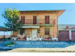 Villa di 160 m² con 5 locali e box auto in vendita a Montepulciano