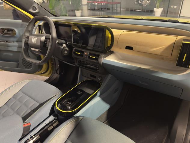 FIAT Grande Panda Hybrid Hybrid Icon - Foto 9