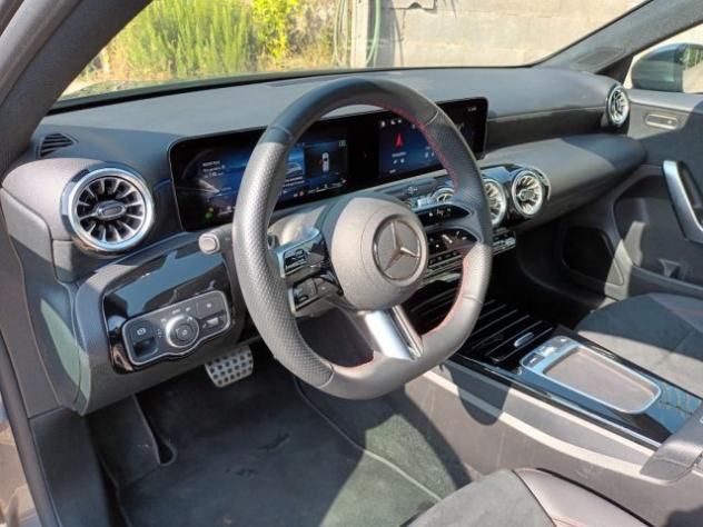 MERCEDES-BENZ A 180 D AUTOMATIC AMG LINE 116CV CAM360° NAV PACK LUCI rif. 24078188 - Foto 10