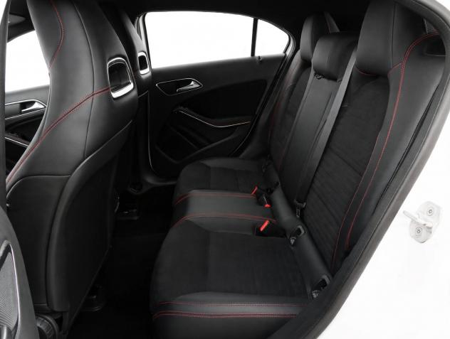 Mercedes-benz A 200 d Premium AMG - Foto 8