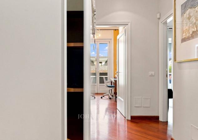 Appartamento di 230 m² con 5 locali e box auto in vendita a Milano - Foto 15