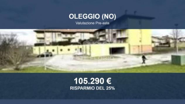Immobile in asta di 117 m², box auto in vendita a Oleggio