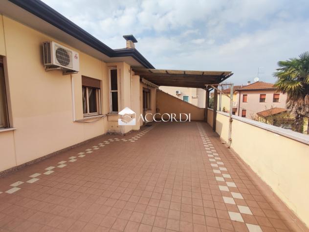 CASA INDIPENDENTE di 6 vani e di 300 mq (VITTORIO VENETO) rif. SM60 - Foto 5