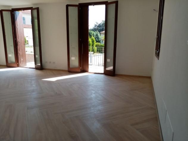 Appartamento di 120 m² con 3 locali in affitto a Varese - Foto 12