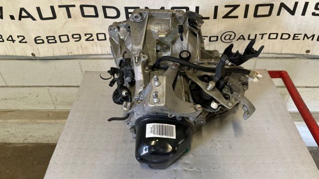 Cambio manuale Dacia Sandero 1.0 benzina del 2018 (304010192R) - Foto 3