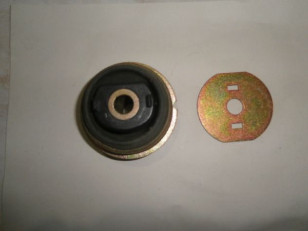 Tassello supporto bracci sospensione posteriore fiat tipo tempra diesel "NUOVO" - Foto 2