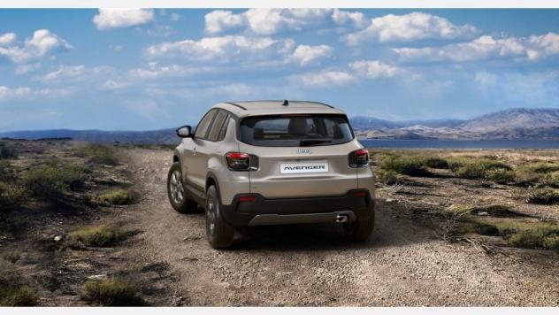 Jeep Avenger E-Hybrid Longitude 1.2 110cv Dct Mhev - Foto 2