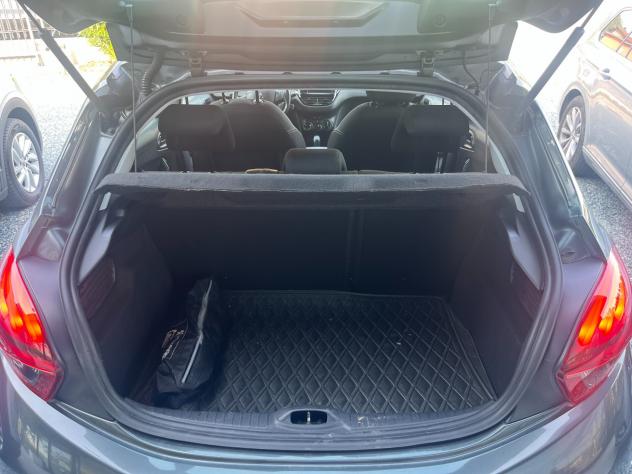 Peugeot 208 BlueHDi 01/2017 5 P **KM 88230** - Foto 9