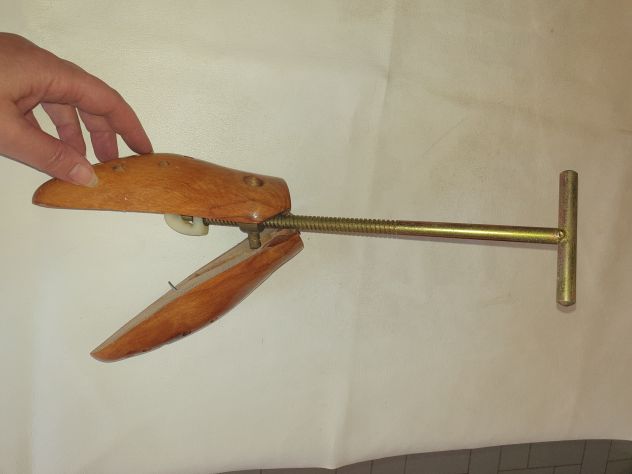 Allargascarpe forma in legno da calzolaio vintage taglia 40/41 a vite regolabile - Foto 3