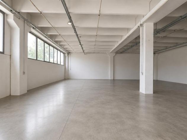 Capannone produttivo con ampia area esterna privata - Foto 4