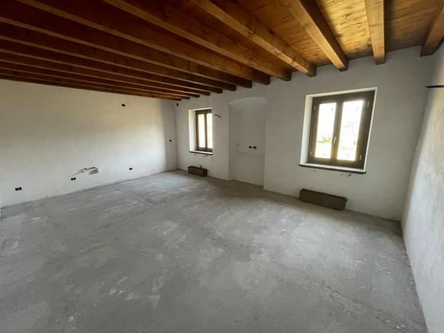 Trilocale ristrutturato con balcone nel cuore di Zogno -- Poscante - Foto 11