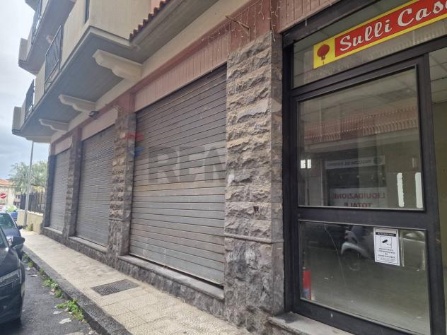 Locale Commerciale in affitto a Acireale