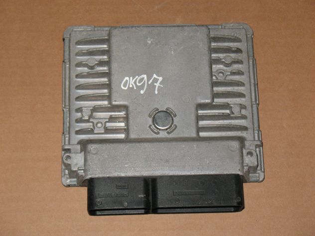 03F906070HM ECU CENTRALINA SKODA FABIA ROOMSTER CBZB SIMOS10.22A5WP44828
