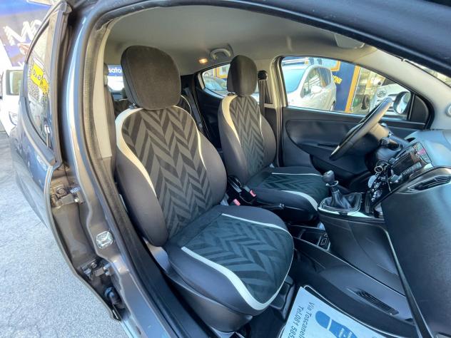 Lancia Ypsilon 1.2 69 CV 5 porte GPL Ecochic Gold - Foto 10