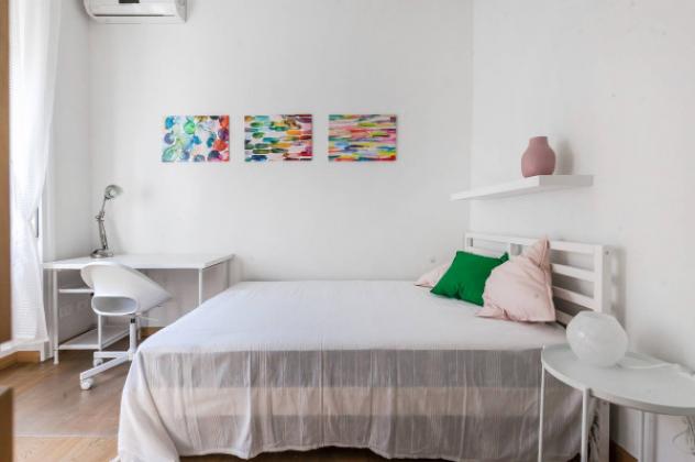 Appartamento di 12 m² con più di 5 locali in affitto a Milano - Foto 7