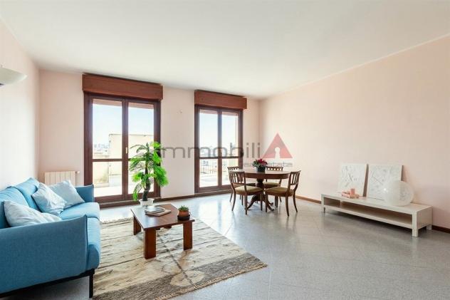 AFFITTASI Ampio 3 locali con terrazzi, cantina e box. - Foto 4
