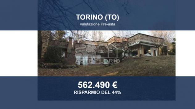Immobile in asta di 513 m² con più di 5 locali e box auto doppio in vendita a Torino