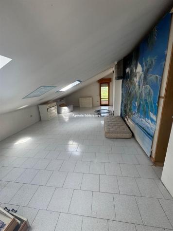 BOTTEGA VENDESI APPARTAMENTO INDIPENDENTE SU BIFAMILIARE CON MANSARDA E AMPIO SCOPERTO ESCLUSIVO - Foto 4