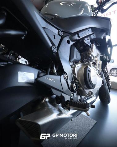 CF MOTO 675NK TUNDRA GREY rif. 23136996 - Foto 4