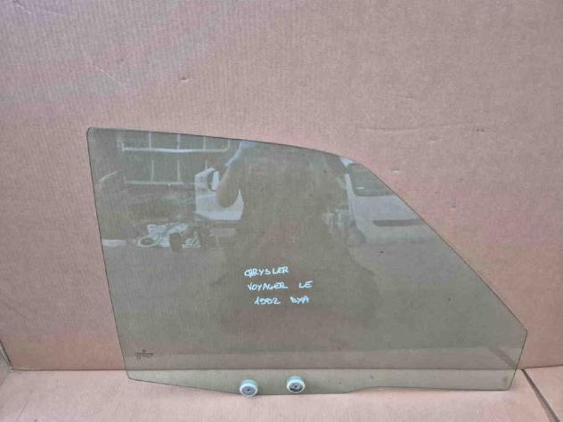 VETRO SCENDENTE ANTERIORE DESTRO CHRYSLER Voyager 1° Serie (8796)