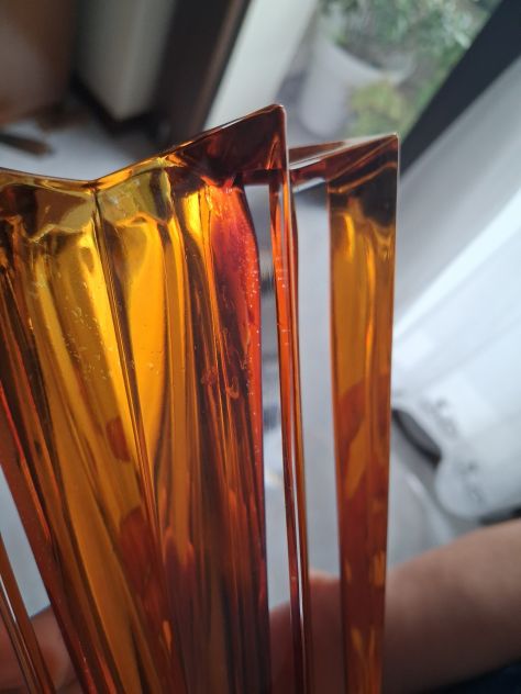 Vaso Art Déco in vetro ambra a forma di stella. - Foto 7