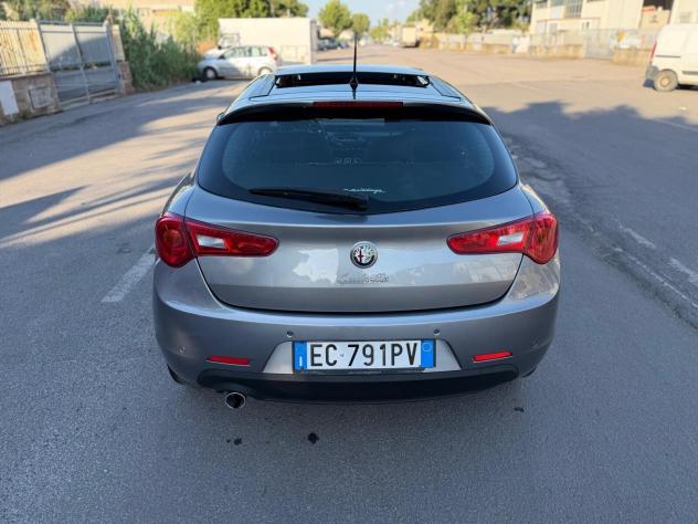 Alfa Romeo Giulietta 1.6 JTDm-2 105 CV Distinctive - Foto 6