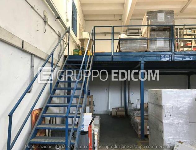 Magazzini e locali di deposito in vendita a Rodano - Rif. 3559521